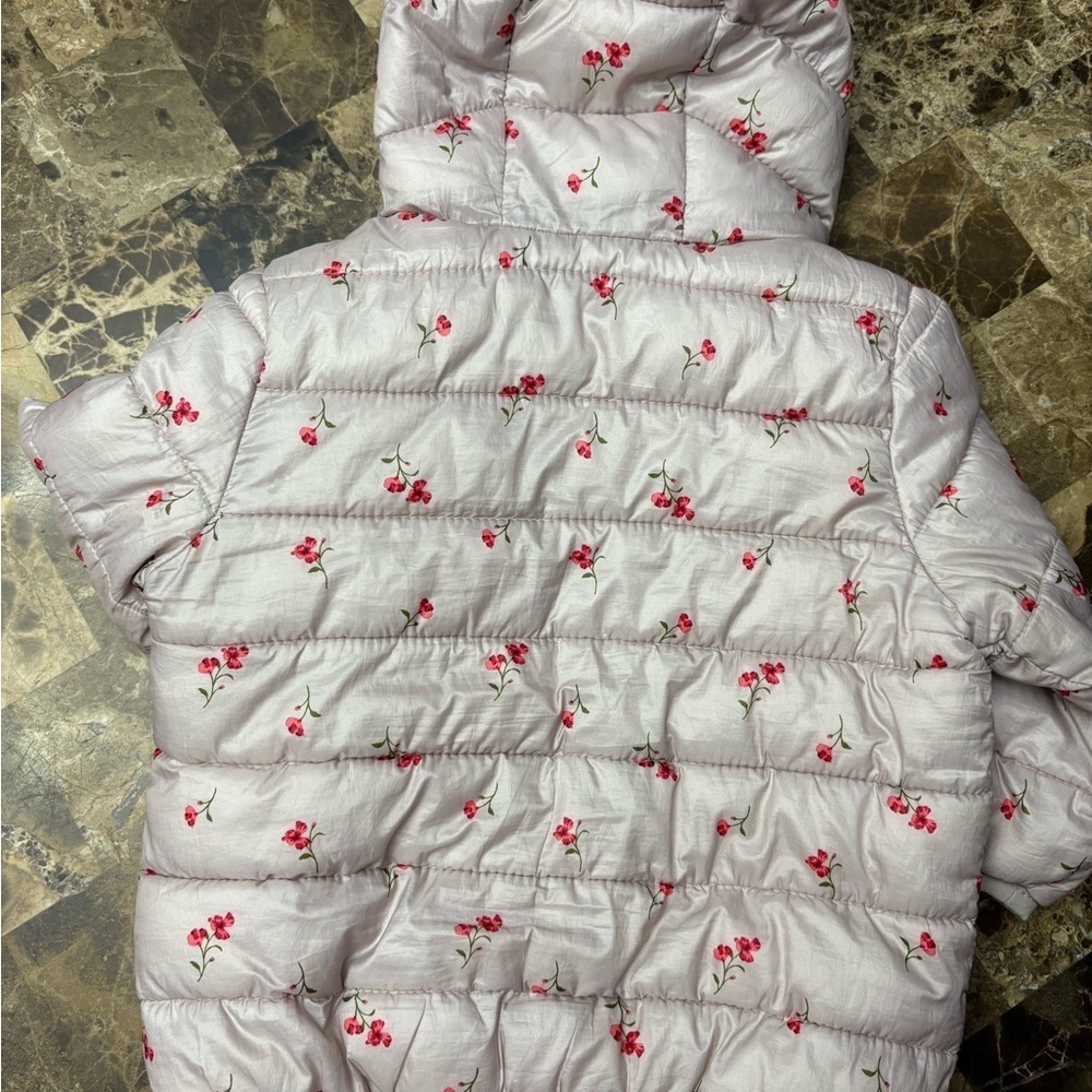 Old Navy Pink Floral Puffer Jacket for Kids 6-12 months - Picture 7 of 7